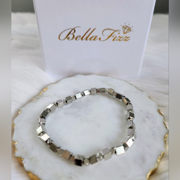NWT Bella Fizz 'Purple Rain' Amethyst & Silver Bella Bundle Bracelet Set of 4 - Picture 5 of 11